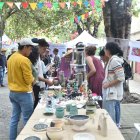 La Mariscal se activa cada domingo con feria de emprendimientos, artistas y muchos atractivos.