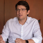 Miguel Uribe Turbay en la Fundación Santa Fe de Bogotá, donde permanece en estado crítico pero con signos de estabilización