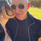 Jeff Bezos y Lauren Sánchez hicieron pública su relación en 2019, poco tiempo después de que él anunciara su divorcio de MacKenzie Scott.