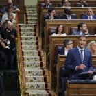 El primer ministro de España, Pedro Sánchez, habla durante una sesión parlamentaria en el Congreso de los Diputados en Madrid, el 18 de junio de 2025.