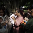 Coleccionistas de bebés reborn participando en un encuentro en el Parque Villa Lobos, en São Paulo (Brasil).