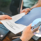 La nueva función de Apple Wallet agiliza los controles en aeropuertos al permitir usar el iPhone