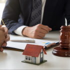 El embargo es una medida de cobro usada por varias entidades en el Ecuador