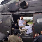 Omar Sultan Al Olama, ministro de Estado de Inteligencia Artificial, de Emiratos Árabes Unidos, en el recorrido en Urcuquí, en Imbabura.