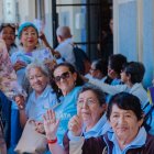 Una actividad entre las reinas de Guayaquil y Playas permitió que más de 55 adultos mayores vivieran una jornada de reconocimiento, cultura y afecto intergeneracional.