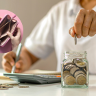 El 50/30/20 es una guía práctica que facilita el control financiero sin necesidad de conocimientos técnicos avanzados