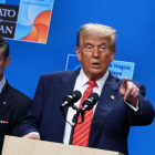 Donald Trump, en rueda de prensa tras la cumbre de la OTAN, donde arremetió contra España por no aumentar su presupuesto en Defensa.