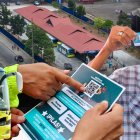 Hasta hoy, 25 de junio, se entregará la tarjeta de la Metrovía en el Batallón del Suburbio, en Guayaquil.