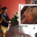 Los restos de Ericka Vera, quien murió aplastada por un contenedor, fueron velados en Pascuales.