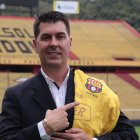 Ismael Rescalvo firmó contrato con Barcelona hasta diciembre de 2026.