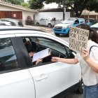 El colectivo Acción Los Ceibos recoge firmas para presentar una acción legal en contra de la construcción de los dos pasos a desnivel.