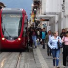 Una de las ciudades de Ecuador que atrae más turistas nacionales y extranjeros es Cuenca.