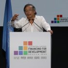 Gustavo Petro durante su discurso en la Conferencia de la ONU sobre Financiamiento para el Desarrollo en Sevilla.