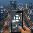 El creciente uso de bots y deepfakes, junto al aumento de fraudes digitales, desafía la seguridad y confianza en las plataformas sociales en Ecuador.