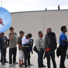 Una nueva política del Departamento de Justicia permite retirar la ciudadanía a naturalizados con antecedentes penales graves