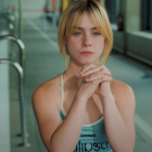 Clara Galle se preparó física y mentalmente para su papel como nadadora profesional en Olympo, la nueva serie de Disney+.