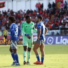 Jugadores de Emelec expresan la inconformidad de los malos resultados.