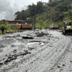 La vía Paute- Guarumales- Méndez registra varias novedades provocadas por deslizamientos, derrumbes y el aluvión en Amaluza.