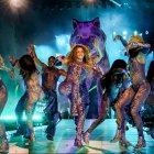 Shakira en su tour Las mujeres ya no lloran.