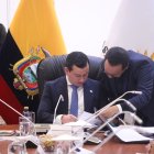 El presidente de la Comisión de Fiscalización Ferdinan Álvarez anunció la fiscalización de la obra en Guayaquil.