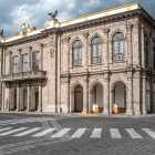 La mujer caminó por alrededor de 10 cuadras, descalza.