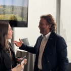 La autora de esta columna junto al enólogo, Federico Radi