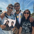 Varios seguidores de Oasis viajaron para disfrutar del primer concierto tras años de separación