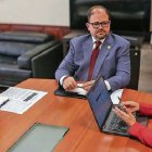 La Ministra de Educación Alegría Crespo y el Ministro del Interior John Reimberg en reunión por el Plan Nos Cuidamos.