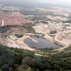 Una foto referencial de la minería que se realiza en la vía a la costa.