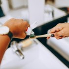 Referencial. La Agencia de Vigilancia Sanitaria de Brasil reportó un incremento en los casos de efectos adversos posiblemente vinculados al uso de la pasta dental Colgate Total Clean Mint