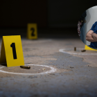 El vehículo en el que se movilizaban Jorge Mora y su madre recibió múltiples impactos de bala durante un ataque armado en la avenida León Febres Cordero, en Daule.