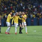 Yerson Zambrano recibió muchas críticas en el partido entre IDV y Barcelona.