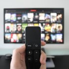 Referencial. Plataformas como Magis TV (Flujo TV) ofrece acceso a contenido sin licencia, lo que podría acarrear sanciones legales para sus usuarios.