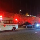 Ambulancias de la Cruz Roja y del IESS llegaron para atender la emergencia.