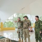 El ministro subrayó que no basta con el esfuerzo de las Fuerzas Armadas y la Policía Nacional, sino que se requiere una conciencia colectiva y una acción coordinada de todos los poderes del Estado.