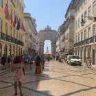La Praça do Comércio, una de las principales atracciones turísticas de Lisboa, Portugal.
