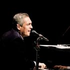 Francisco Echeverría rompe los estigmas del jazz en Ecuador y construye una red de fusión musical sin etiquetas.