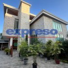 Bien. Una de las viviendas a nombre de familiares de Fito que la Policía allanó en el caso Blanqueo, en Manta.