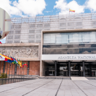 Sybel Martínez, de Rescate Escolar, acudió a la Comisión de la Niñez y Adolescencia de la Asamblea Nacional.