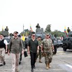 La entrega incluyó 33 unidades del modelo DAVID y 2 vehículos blindados MBOMBE 6, ambos equipados con tecnología.