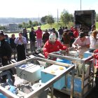 Medida. Personal de la Cruz Roja realizó pruebas de funcionamiento previo a la instalación de la planta potabilizadora de agua potable.