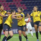 Ligia Moreira marcó el tercer gol de Ecuador en la victoria sobre Perú.