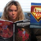 Milly Alcock dando pistas de su personaje como Supergirl