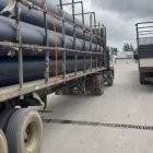 El material de la tubería es de polietileno de alta densidad (PEAD).