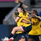 Emily Arias delantera de Ecuador en plena celebración de uno de sus goles en la Copa América.