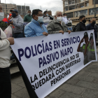 Protesta de afectados por el caso Isspol.