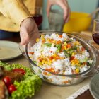 ¿Se debe o no lavar el arroz?