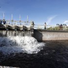 La planta de tratamiento de El Troje  comenzó a llenarse tras la apertura de las compuertas en La Mica, este 23 de julio de 2025.