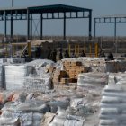 Vista de cajas de ayuda humanitaria este jueves 24 de julio de 2025, en Kerem Shalom (Israel).