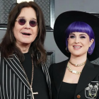 Kelly Osbourne junto a su padre, cuando la también cantante cumplió 40 años (27 octubre de 2024).